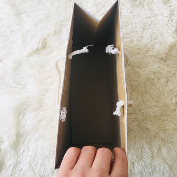 Michael Kors Shopping Bag - Picture 7 of 7